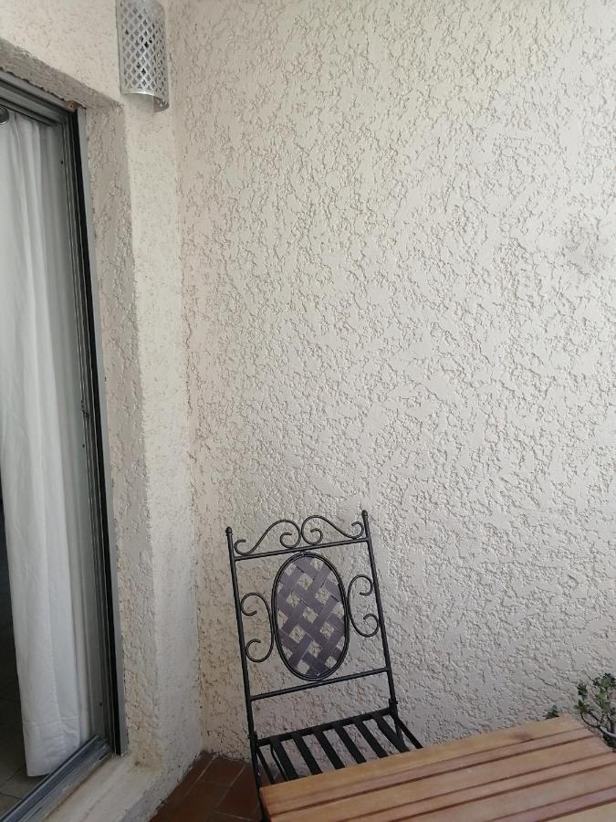Studio Climatise Dans Residence Avec Piscine Et Tennis Hyères Exterior foto